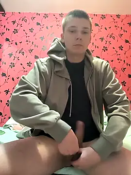 Snapshot of Eggor-20 chatting on December 15, 5:23 am Eggor-20 online show from December 15, 5:23 am