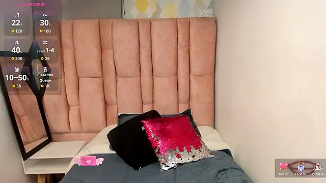 Issa Milf   online show from February 3, 1:27 pm