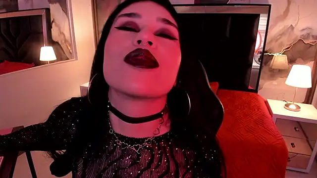 SusanVilla online show from November 20, 7:46 pm