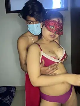 Snapshot of soniyaverma00 chatting on February 20, 7:32 am soniyaverma00 online show from February 20, 7:32 am