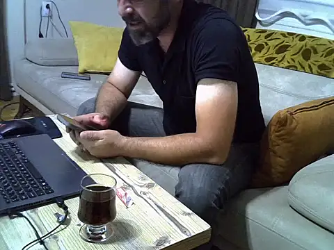Snapshot of Amigo350535 chatting on June 26, 9:19 pm Amigo350535 online show from June 26, 9:19 pm