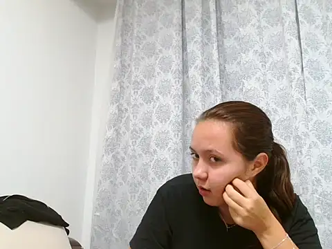 Snapshot of CamillaHessel chatting on October 3, 10:40 pm CamillaHessel online show from October 3, 10:40 pm