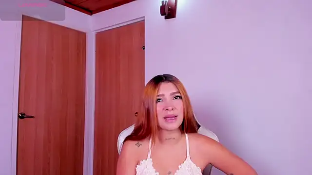 Snapshot of _Ivy_Moon_01 chatting on September 27, 4:56 pm Ivy Moon 01 online show from September 27, 4:56 pm