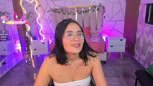 Snapshot of casse_tay chatting on July 24, 3:59 am casse tay online show from July 24, 3:59 am