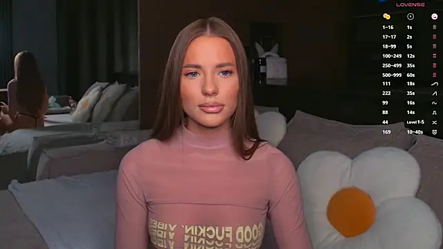 AlexisGraysX online show from September 10, 10:10 pm