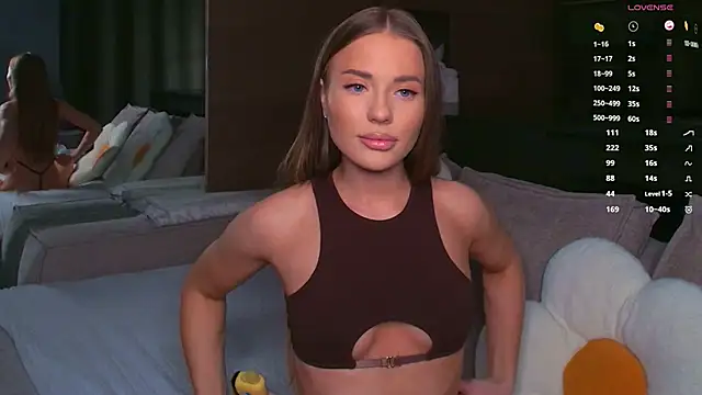 AlexisGraysX online show from September 11, 10:43 pm