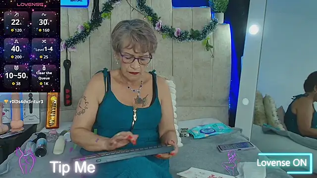 Devora mature65 online show from December 16, 5:18 pm