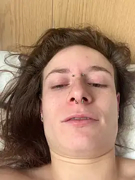 GoldenPussy1329 online show from February 13, 11:28 am