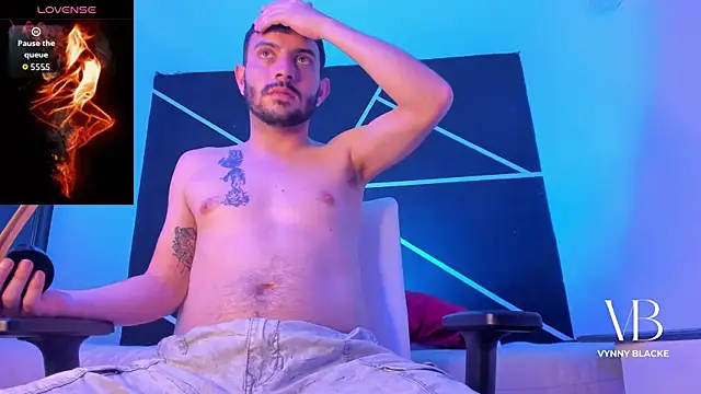 VynnyBlacke  online show from December 16, 8:47 pm