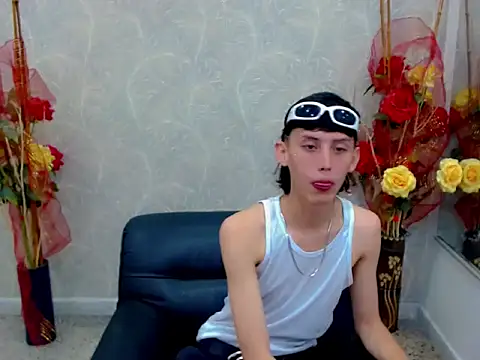 thaigo twink38 online show from October 1, 3:23 am