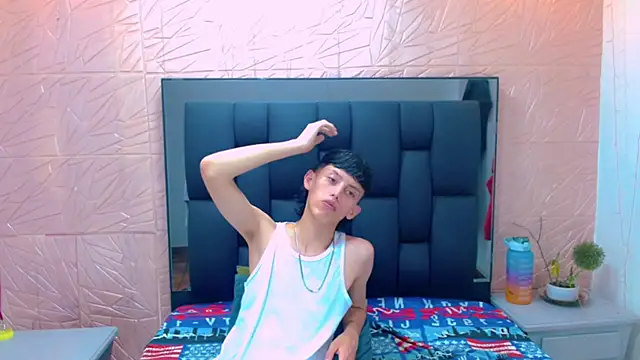 thaigo twink38 online show from October 21, 5:19 am