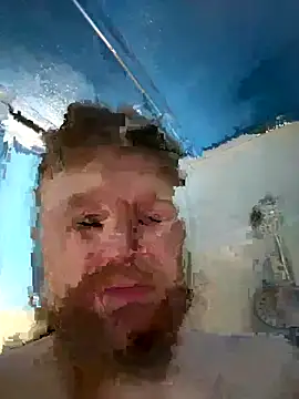 Snapshot of curiousbiguy420 chatting on October 25, 5:15 am curiousbiguy420 online show from October 25, 5:15 am