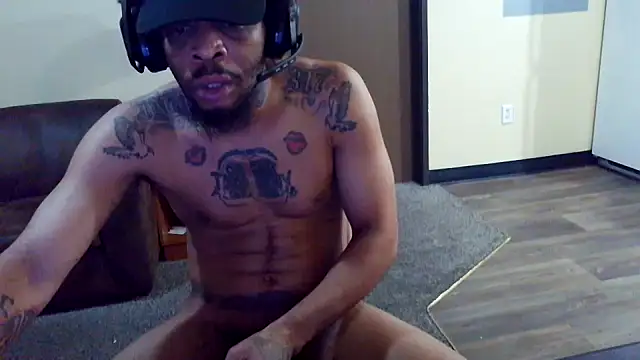 thefreakscomeoutatnight online show from April 29, 7:34 am