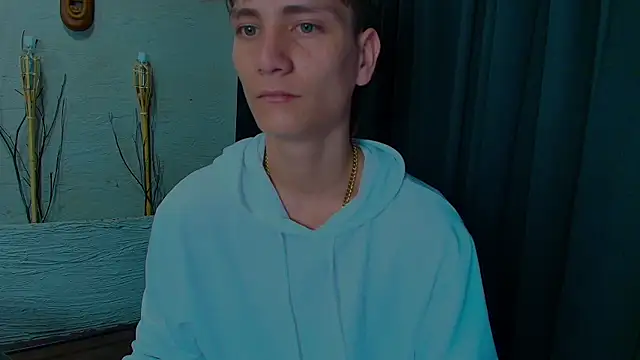 ZackMaye online show from October 6, 3:26 am