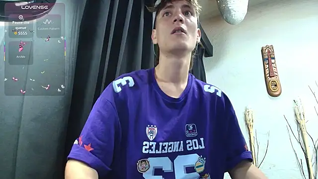 ZackMaye online show from October 13, 3:17 am