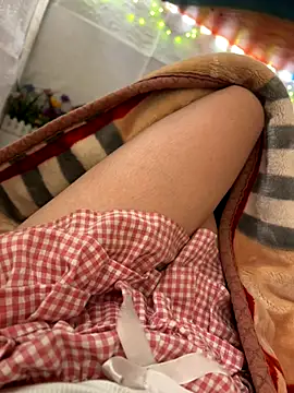 Miubeeeee online show from October 21, 1:17 am