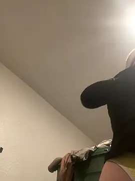 Snapshot of silentasachurchmouse chatting on November 7, 3:06 am silentasachurchmouse online show from November 7, 3:06 am