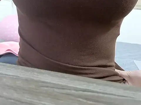 Snapshot of Selena3391 chatting on October 2, 6:15 pm Selena3391 online show from October 2, 6:15 pm