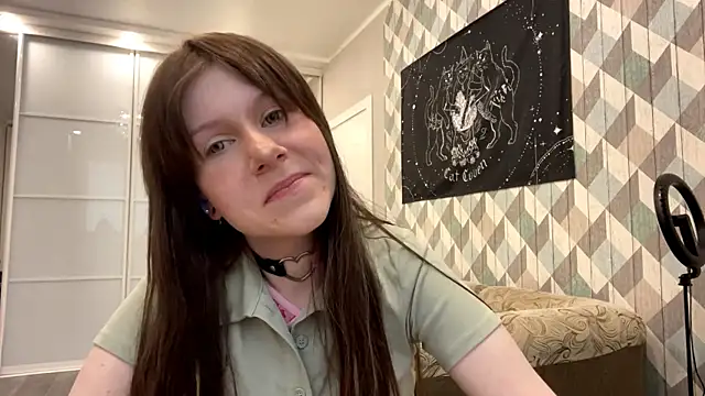 RebelKitsune online show from October 21, 9:10 am