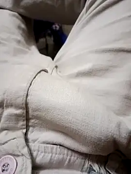 Snapshot of Onlysingles chatting on October 5, 6:39 pm Onlysingles online show from October 5, 6:39 pm