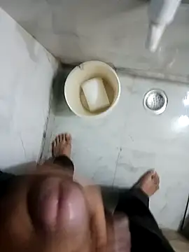 Snapshot of Onlysingles chatting on October 9, 7:39 am Onlysingles online show from October 9, 7:39 am