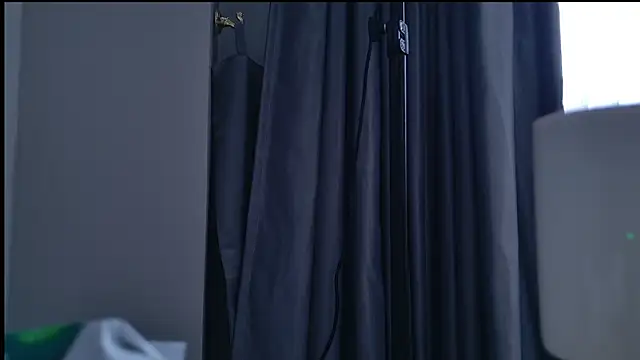 Milana De online show from November 3, 5:36 pm