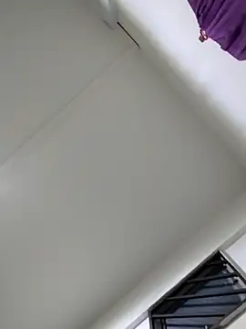 Snapshot of henry9933 chatting on October 29, 12:18 pm henry9933 online show from October 29, 12:18 pm