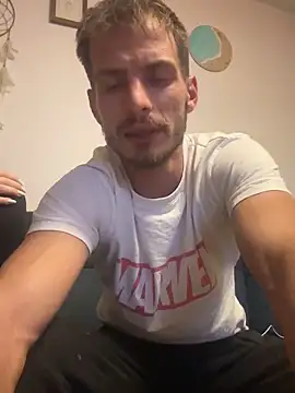 Snapshot of hot97411 chatting on September 28, 1:33 am hot97411 online show from September 28, 1:33 am