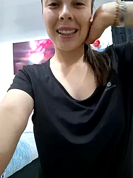 EmmaValencia  online show from November 10, 4:28 pm