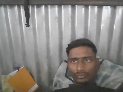 Snapshot of sharmatusar chatting on August 6, 10:06 am sharmatusar online show from August 6, 10:06 am