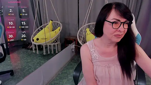 LindaRomero online show from January 10, 10:17 am