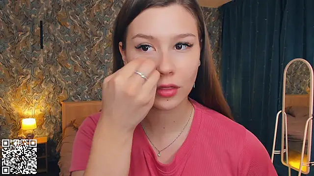 MondoNeko online show from December 4, 7:06 am