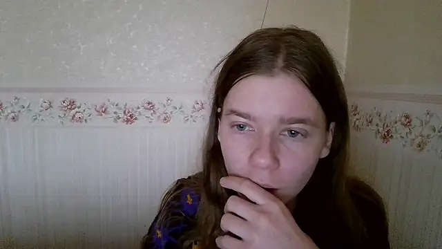 0nlyLola online show from October 24, 7:05 am