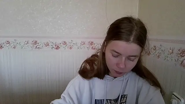 0nlyLola online show from October 26, 9:59 am