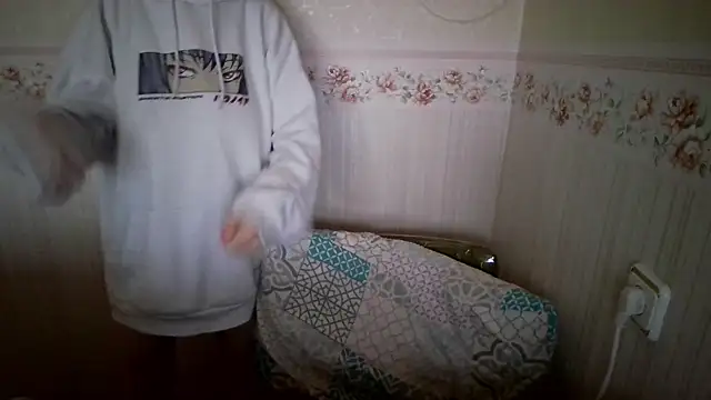 0nlyLola online show from October 27, 2:10 pm