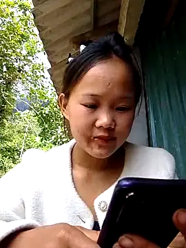 Snapshot of Alice_wo chatting on October 10, 2:54 am Alice wo online show from October 10, 2:54 am