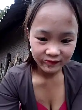 Snapshot of Alice_wo chatting on October 17, 10:29 am Alice wo online show from October 17, 10:29 am