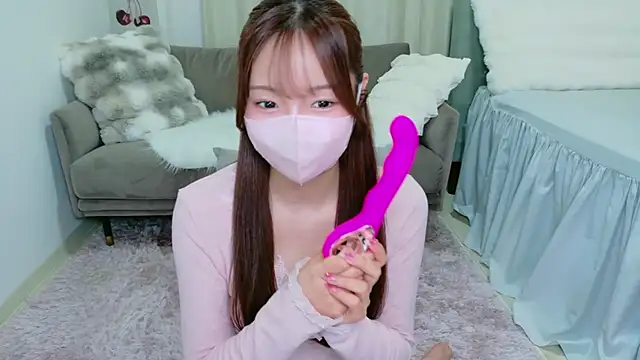 Snapshot of Seira__nn chatting on November 12, 1:22 pm Seira nn online show from November 12, 1:22 pm