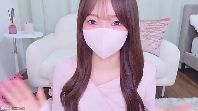Snapshot of Seira__nn chatting on April 25, 1:36 pm Seira nn online show from April 25, 1:36 pm