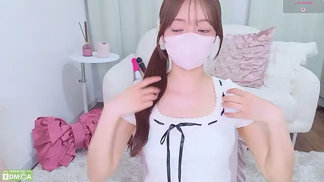 Snapshot of Seira__nn chatting on May 27, 1:19 pm Seira nn online show from May 27, 1:19 pm