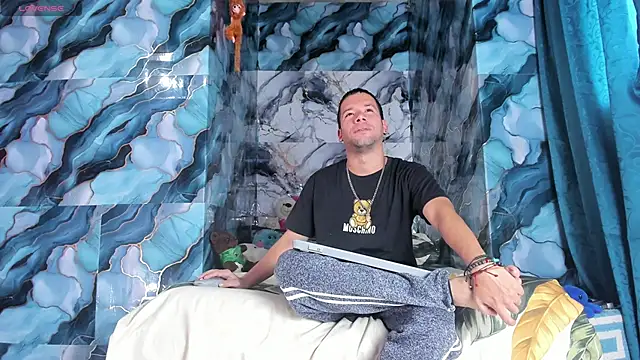 celesteyorucso1 online show from October 4, 9:02 pm