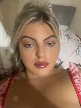 Snapshot of Diamondxoxx chatting on October 1, 9:10 pm Diamondxoxx online show from October 1, 9:10 pm