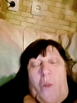 Apeesynka55211 online show from March 27, 10:09 pm