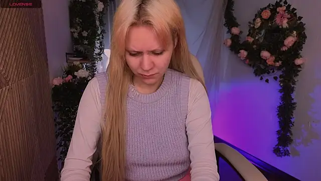 kitten murray  online show from November 13, 6:01 am