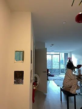 tia   fox online show from February 24, 12:36 pm