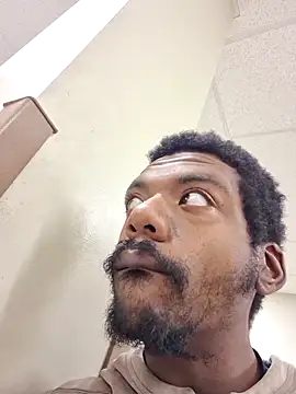 Snapshot of MrBigDickShow chatting on November 3, 6:20 pm MrBigDickShow online show from November 3, 6:20 pm