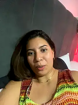 Snapshot of miss__caroline chatting on October 23, 2:33 am miss caroline online show from October 23, 2:33 am