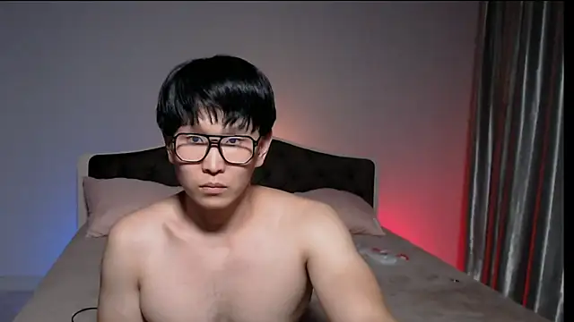 KaiChicken online show from October 24, 7:43 pm