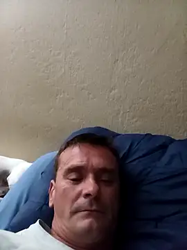 Snapshot of Rudiesny chatting on February 9, 9:19 pm Rudiesny online show from February 9, 9:19 pm