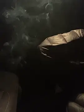 Snapshot of shorty-phat chatting on October 16, 2:12 am shorty-phat online show from October 16, 2:12 am